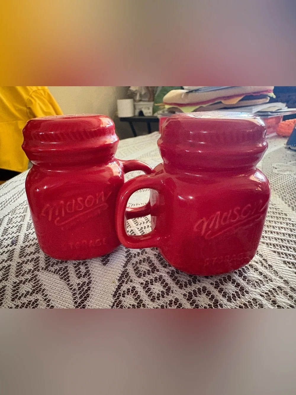 Red Mason Jar Ceramic Salt and Pepper Shaker Set